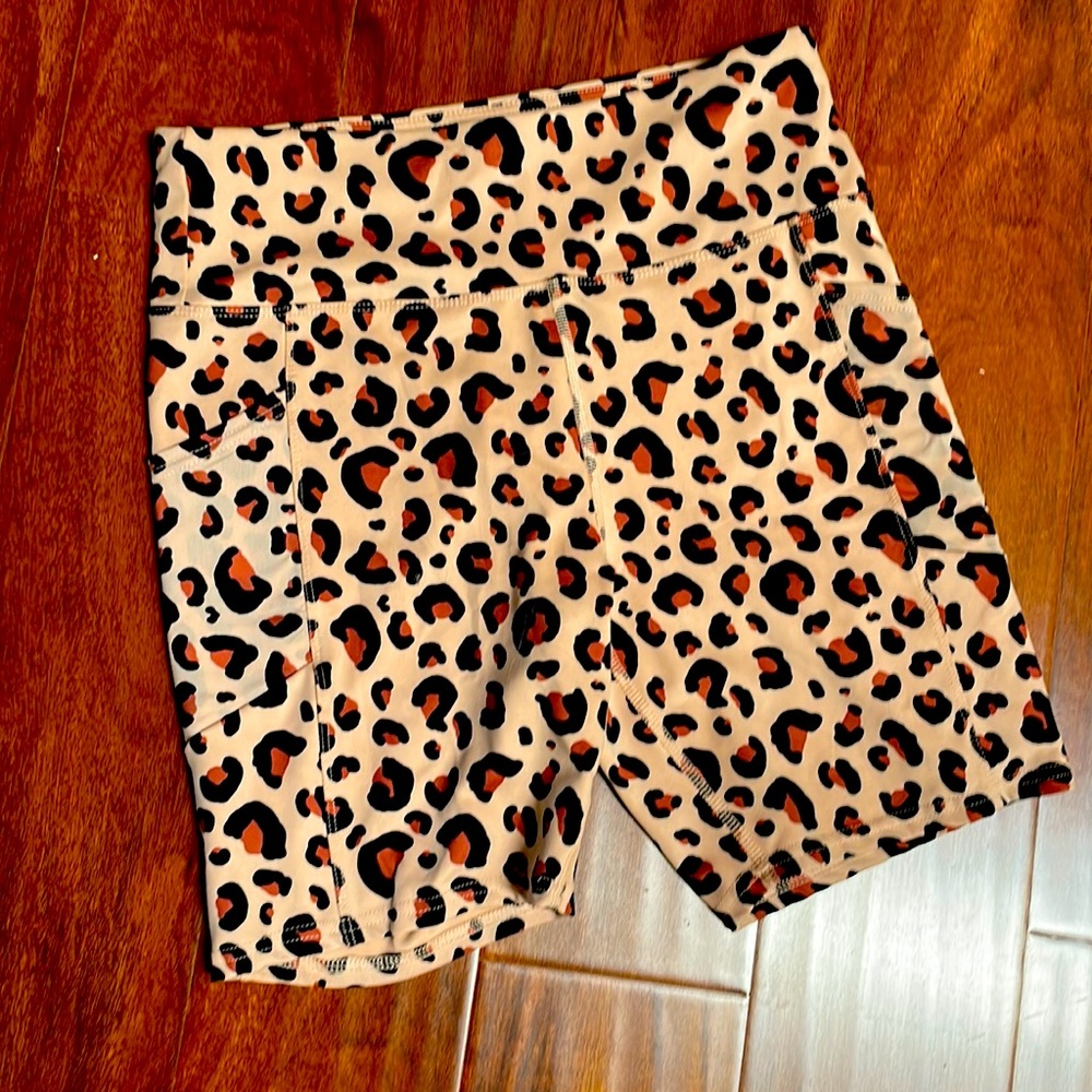 Ellie workout shorts worn once xl
